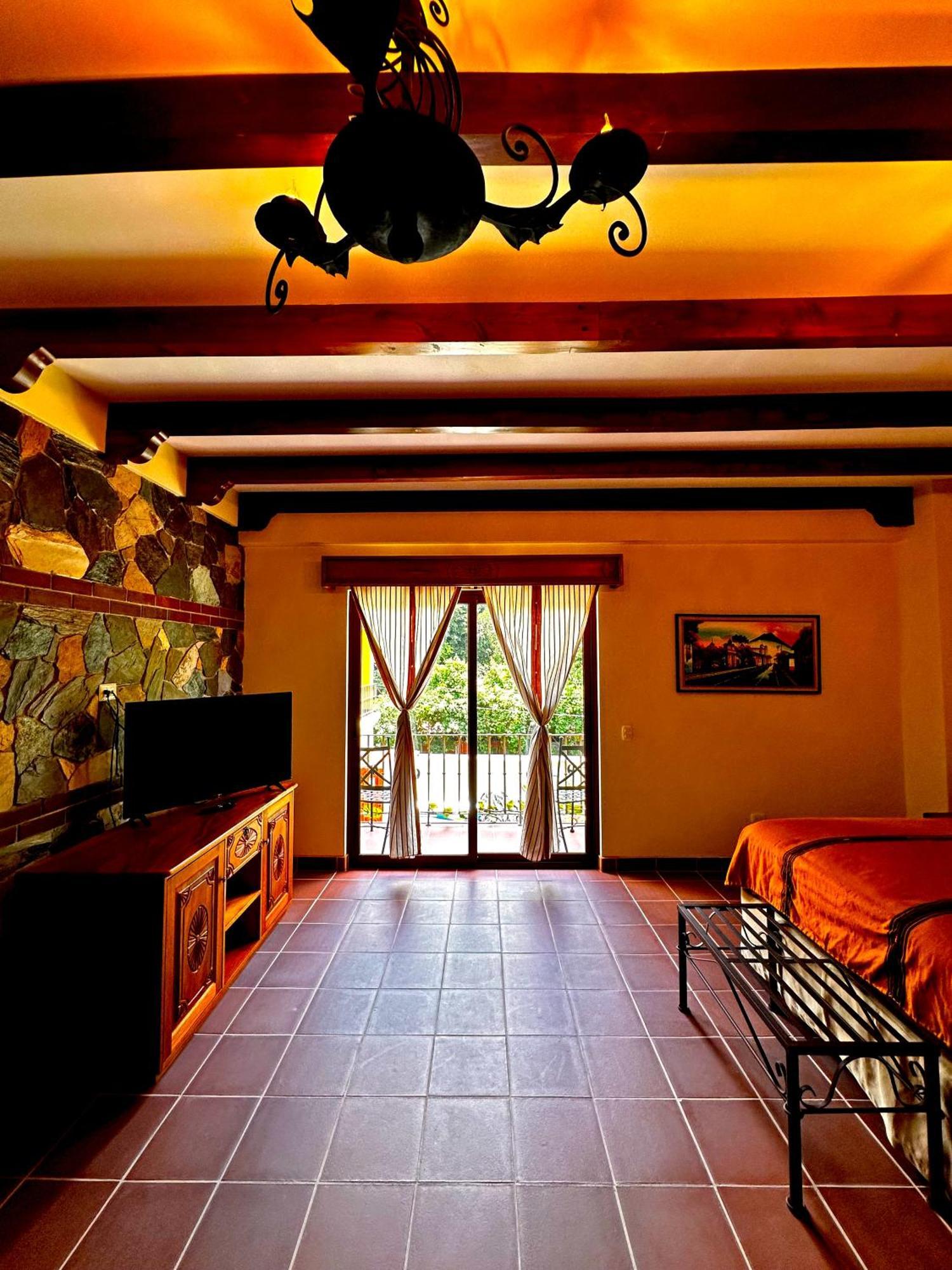 Hotel Jotam Panajachel Exterior foto